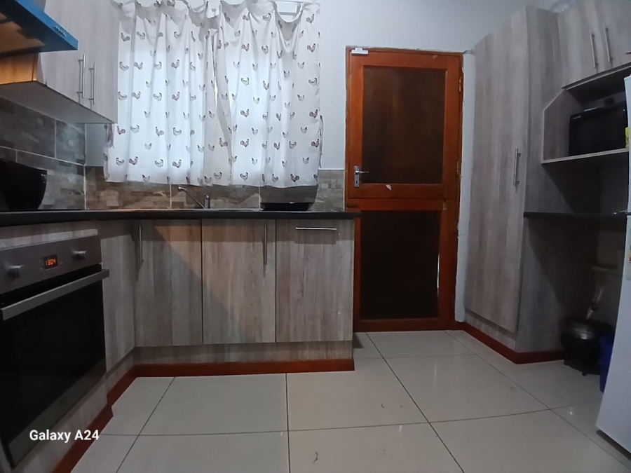 3 Bedroom Property for Sale in Graceland Eastern Cape